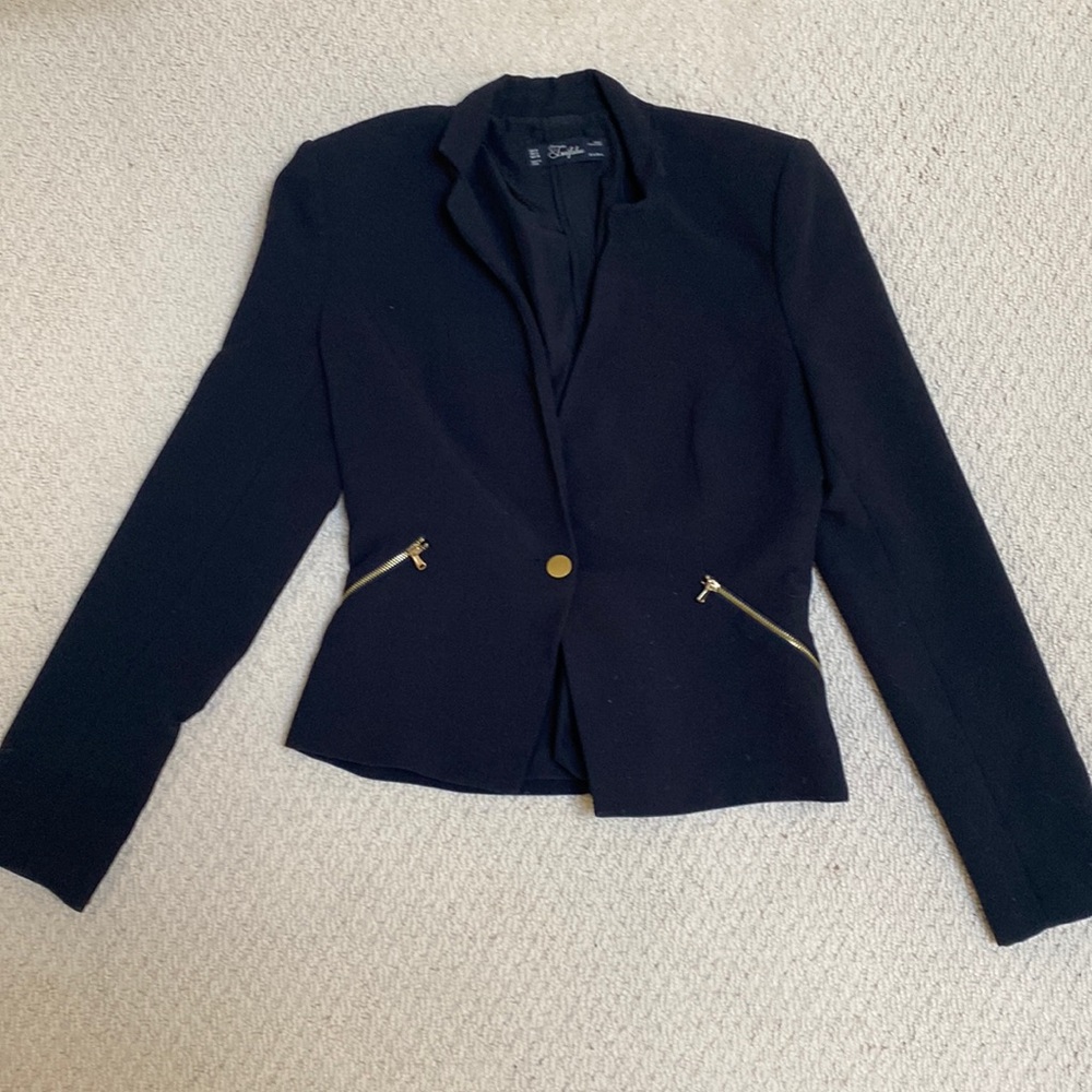 Black Zara blazer with shoulder pads - size M
